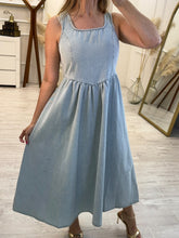 Cargar imagen en el visor de la galería, AELIANA - Vestido midi azul
