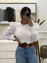 Cargar imagen en el visor de la galería, FRANCISCA - Blusa blanca