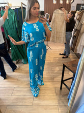 Cargar imagen en el visor de la galería, DORIS - Set blusa y pantalón azul estampado