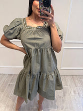 Cargar imagen en el visor de la galería, YESENIA - Vestido midi olivo