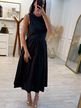 Cargar imagen en el visor de la galería, KYLIE - Maxi vestido negro