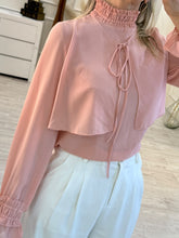 Cargar imagen en el visor de la galería, ESMERALDA - Blusa rosa viejo