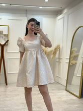 Cargar imagen en el visor de la galería, JANA - Vestido corto beige