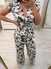 Cargar imagen en el visor de la galería, KYLIE - Set blusa y pantalón estampado