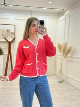 Cargar imagen en el visor de la galería, CHRISTY - Sueter rojo corazones