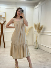 Cargar imagen en el visor de la galería, REMINGTON - Maxi vestido midi beige