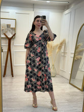 Cargar imagen en el visor de la galería, ANDREA - Maxi vestido negro estampado