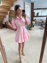Cargar imagen en el visor de la galería, WITLEY - Vestido corto rosa claro