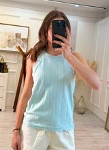 Cargar imagen en el visor de la galería, LOTUS - Blusa menta