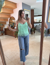 Cargar imagen en el visor de la galería, BARBARA - Blusa turquesa tirantes con flecos