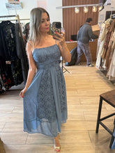 Cargar imagen en el visor de la galería, MARIAND - Maxi vestido azul tirantes
