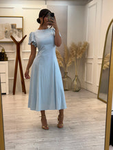 Cargar imagen en el visor de la galería, CASSIDY - Maxi vestido azul claro