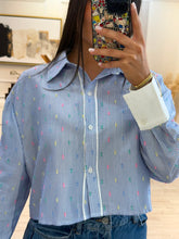 Cargar imagen en el visor de la galería, SAVANNAH - Blusa azul manga larga