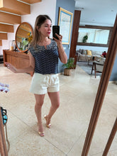 Cargar imagen en el visor de la galería, SABRINA - Blusa azul oscuro estampada