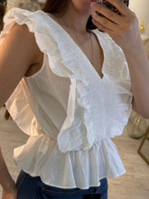 Cargar imagen en el visor de la galería, MARIMAR - Blusa blanca