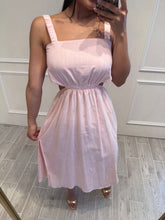 Cargar imagen en el visor de la galería, YULISSA - Vestido midi rosa