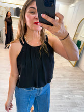 Cargar imagen en el visor de la galería, MOLLY - Blusa negra
