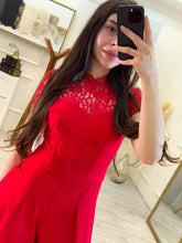 Cargar imagen en el visor de la galería, BARBARA - Palazzo rojo encaje