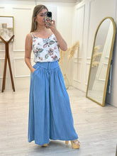 Cargar imagen en el visor de la galería, POLETTE - Blusa blanca tirantes estampada
