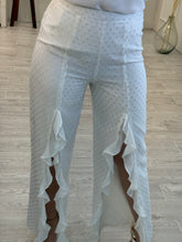 Cargar imagen en el visor de la galería, VENUSIA - Pantalón blanco con volantes