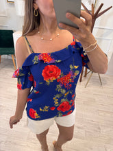 Cargar imagen en el visor de la galería, HIKARI - Blusa azul rey estampada