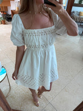 Cargar imagen en el visor de la galería, HELIA - Vestido corto blanco
