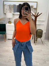 Cargar imagen en el visor de la galería, ELLEN - Blusa naranja