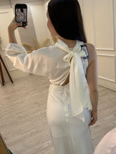 Cargar imagen en el visor de la galería, SAMIRA - Vestido midi blanco