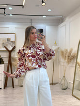 Cargar imagen en el visor de la galería, LIVIA - Blusa estampada