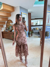 Cargar imagen en el visor de la galería, HALENORE - Maxi vestido café floral