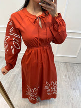 Cargar imagen en el visor de la galería, MALENA - Maxi vestido chedron