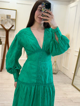 Cargar imagen en el visor de la galería, NORA - Maxi vestido verde manga larga