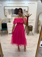 Cargar imagen en el visor de la galería, TATIANA - Vestido midi fucsia