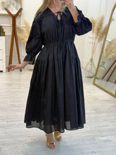 Cargar imagen en el visor de la galería, LUNA - Vestido midi negro