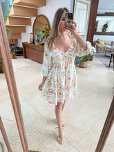 Cargar imagen en el visor de la galería, ELNORA - Vestido blanco estampado tropical