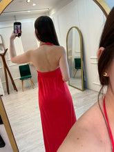 Cargar imagen en el visor de la galería, JEWEL - Maxi vestido rojo
