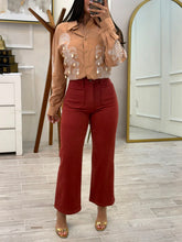 Cargar imagen en el visor de la galería, CALLIOPE - Camisa con bordado y apliques