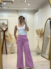 Cargar imagen en el visor de la galería, FABIOLA - Pantalon tipo cargo rosa