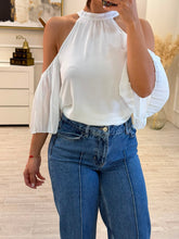 Cargar imagen en el visor de la galería, SIMONE - Blusa blanca