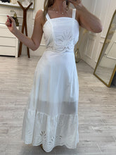 Cargar imagen en el visor de la galería, PENNY - Set blusa y falda blanca
