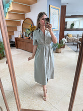 Cargar imagen en el visor de la galería, URSULA - Maxi vestido verde olivo