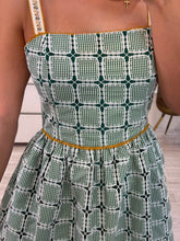 Cargar imagen en el visor de la galería, ROSALIA - Maxi vestido verde estampado