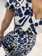 Cargar imagen en el visor de la galería, VIOLET - Maxi vestido estampado