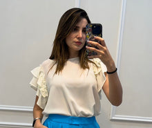 Cargar imagen en el visor de la galería, SCARLETT - Blusa hueso