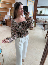 Cargar imagen en el visor de la galería, DANESSA - Blusa estampada