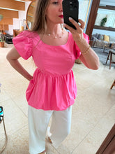 Cargar imagen en el visor de la galería, SYBIL - Blusa rosa