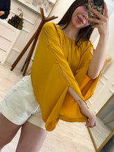 Cargar imagen en el visor de la galería, FERN - Blusa amarilla