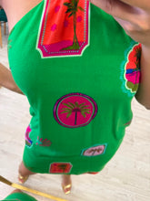 Cargar imagen en el visor de la galería, REMI - Vestido corto verde estampado