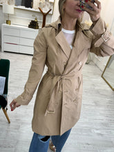 Cargar imagen en el visor de la galería, DOME - Gabardina khaki