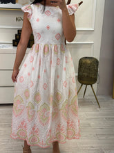 Cargar imagen en el visor de la galería, PERLA - Maxi vestido blanco estampado
